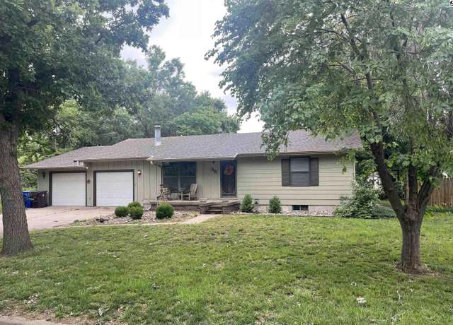 Property at 315 E Lindsborg St, Lindsborg, KS 67460, 2 beds, 2 baths