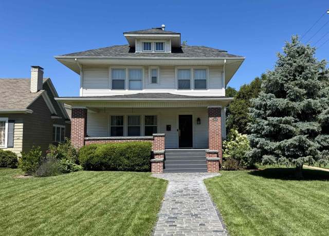Property at 1919 N Main St, Hutchinson, KS 67502, 3 beds, 1.5 baths