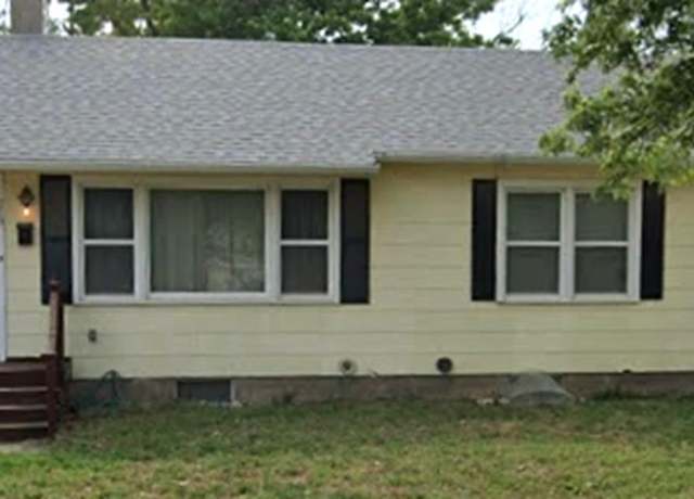 Property at 715 S Purdy, Lyons, KS 67554, 2 beds, 2 baths