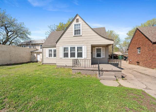 Property at 753 S Hillside St, Wichita, KS 67211, 3 beds, 2 baths