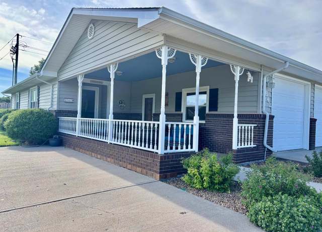 Property at 1542 Trail North, Mcpherson, KS 67460, 4 beds, 2.5 baths
