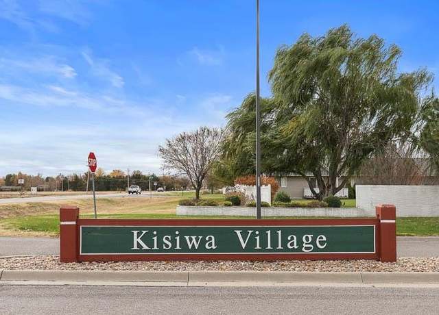 Property at 13 Kisiwa Ct, Hutchinson, KS 67502
