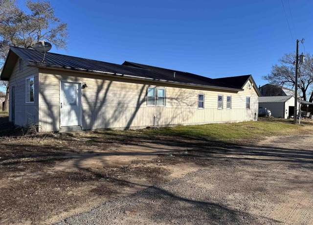 Property at 738 NW 155 Ave, Attica, KS 67009, 4 beds, 2 baths
