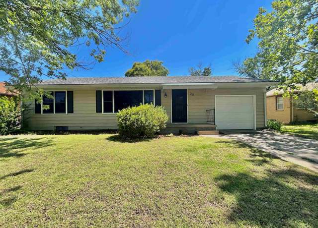 Property at 23 Wheatland Dr, Hutchinson, KS 67502, 3 beds, 2 baths