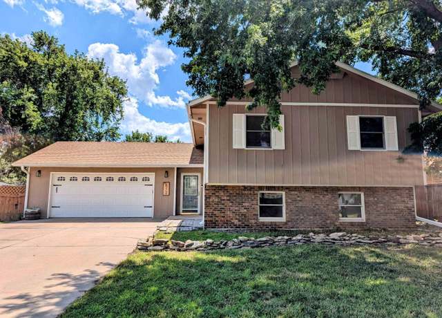 Property at 512 Oaklane St, Mcpherson, KS 67460, 4 beds, 2 baths
