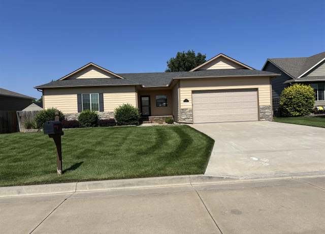 Property at 616 Dull Knife Dr, Mcpherson, KS 67460, 4 beds, 3 baths
