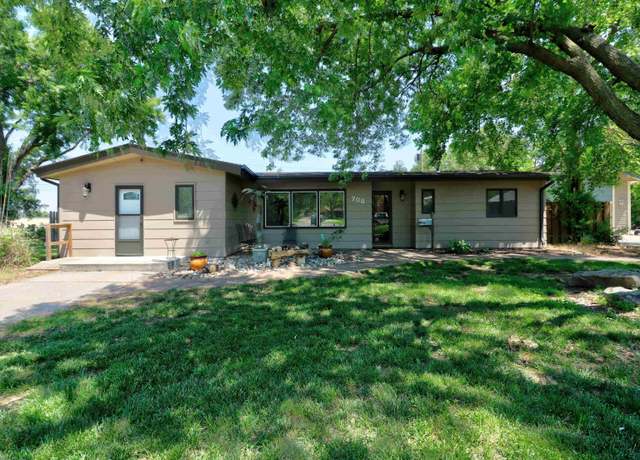 Property at 708 Manor Ct, Mcpherson, KS 67460, 4 beds, 3 baths