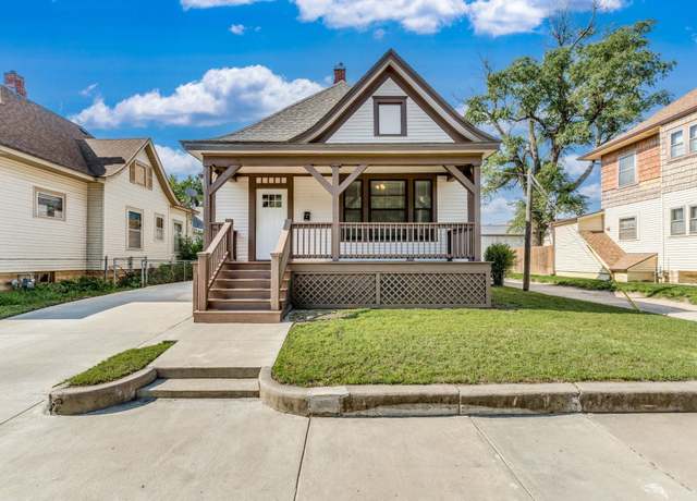 Property at 23 E 10th Ave, Hutchinson, KS 67501, 2 beds, 1 bath