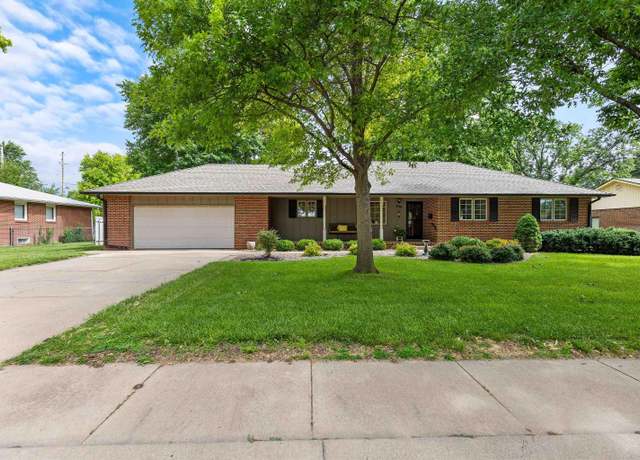 Property at 908 Old Farm Ests, Hutchinson, KS 67502, 3 beds, 2 baths