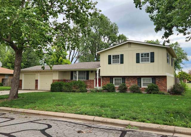 Property at 1006 E 31st Ter, Hutchinson, KS 67502, 3 beds, 1.5 baths