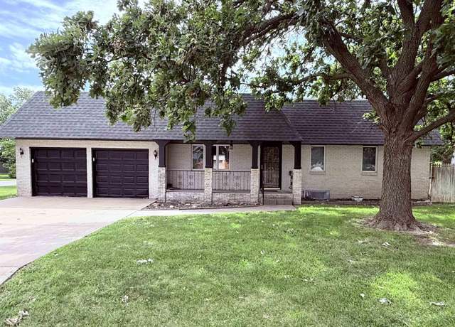 Property at 3504 N Elm St, Hutchinson, KS 67502, 3 beds, 3 baths