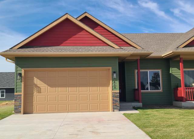 Property at 419 Tomte Ter, Lindsborg, KS 67456, 2 beds, 2 baths