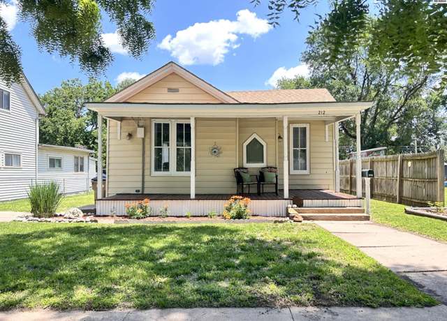 Property at 212 N 6th St, Sterling, KS 67579, 2 beds, 1 bath