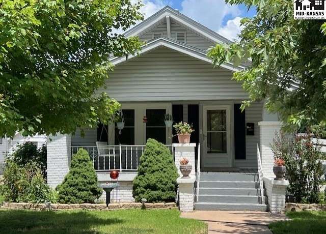 Property at 300 W 17th Ave, Hutchinson, KS 67501, 2 beds, 1 bath