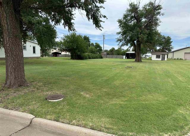Property at 314 E Iowa Ave, Greensburg, KS 67054