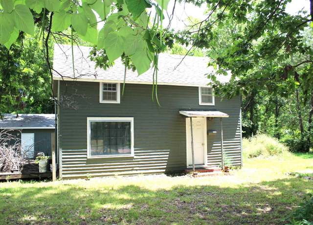 Property at 612 N Vine, Peabody, KS 66866, 2 beds, 1 bath
