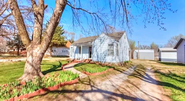 Photo of 614 S Christian Ave, Moundridge, KS 67107