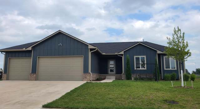 Photo of 408 Vasa Dr, Lindsborg, KS 67456
