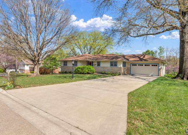 Property at 4917 SW Cedar Crest Rd, Topeka, KS 66606, 3 beds, 3 baths