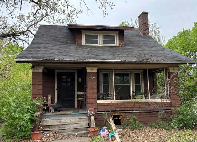 Property at 2501 SE Ohio Ave, Topeka, KS 66605, 3 beds, 1 bath