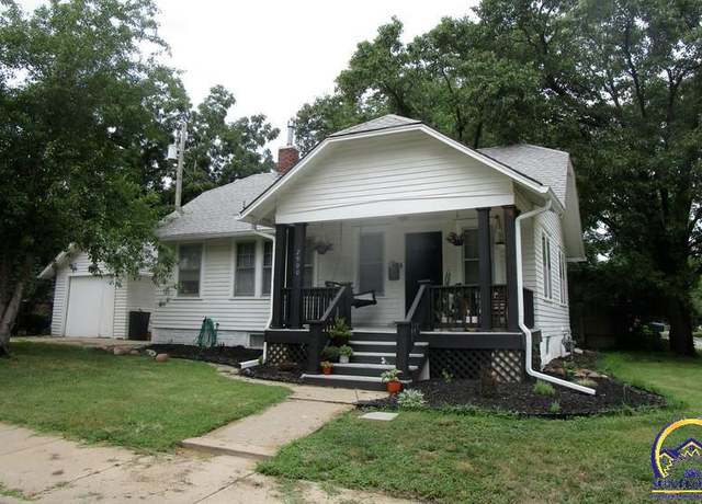 Property at 2900 SW 7th St, Topeka, KS 66606, 2 beds, 1 bath