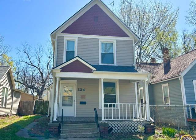 Property at 124 SW Fillmore St, Topeka, KS 66606, 3 beds, 2 baths