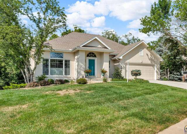 Property at 3901 SW Stonybrook Dr, Topeka, KS 66610, 3 beds, 2.5 baths