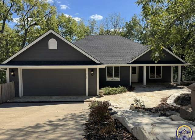 Property at 3829 SW Wood Valley Dr, Topeka, KS 66610, 5 beds, 3 baths