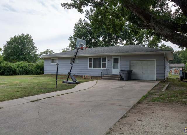 Property at 945 Whittier St, Emporia, KS 66801, 3 beds, 2 baths