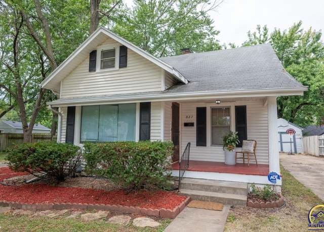 Property at 827 SW Cambridge Ave, Topeka, KS 66606, 3 beds, 1 bath