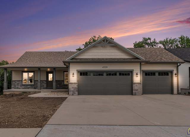 Property at 4330 SW Lakeside Dr, Topeka, KS 66610, 4 beds, 3 baths