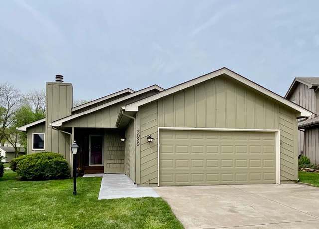Property at 3029 SW Hunters Ln, Topeka, KS 66614, 2 beds, 2 baths