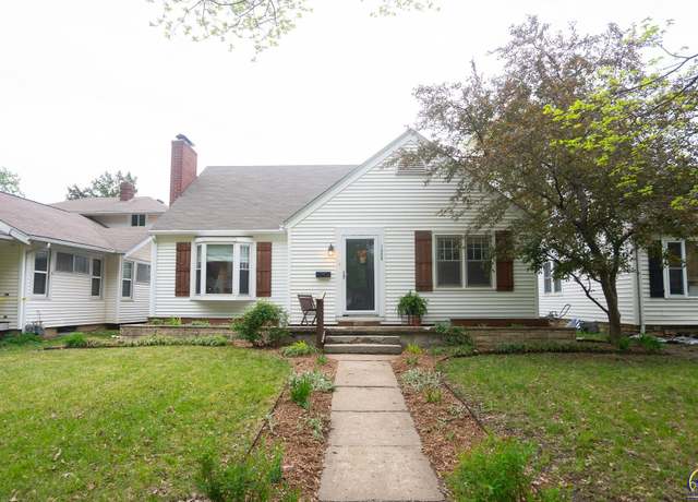 Property at 1352 SW High Ave, Topeka, KS 66604, 3 beds, 1.5 baths
