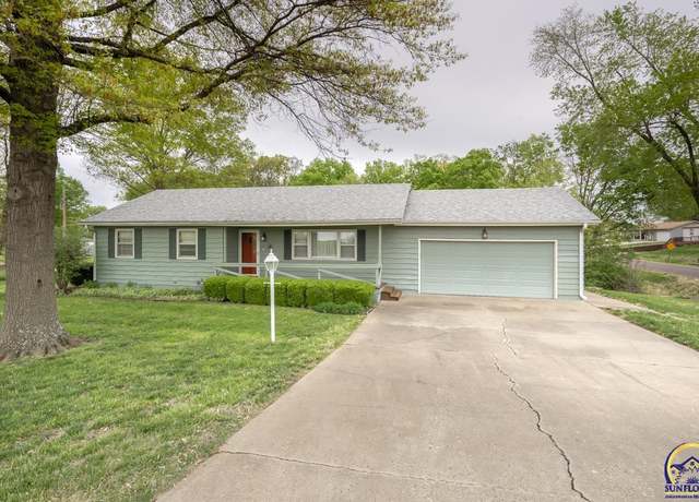 Property at 630 NE 35th St, Topeka, KS 66617, 4 beds, 1.5 baths