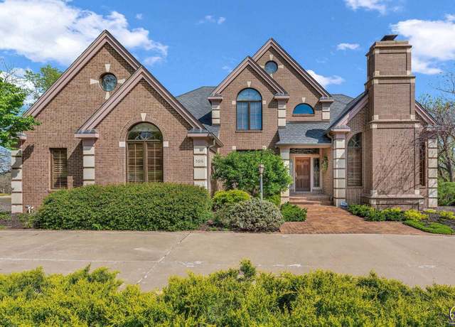 Property at 5616 SW 38th St, Topeka, KS 66610, 5 beds, 4.5 baths
