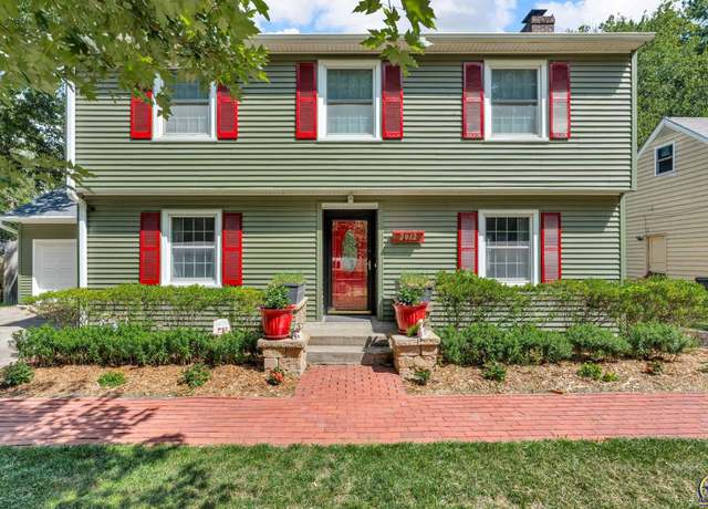 Property at 2012 SW Westwood Dr, Topeka, KS 66604, 3 beds, 1.5 baths
