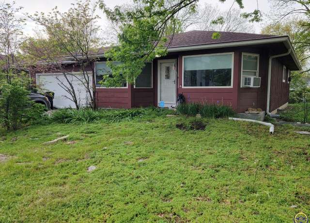 Property at 5316 SW 15th Ct, Topeka, KS 66604, 5 beds, 1.5 baths