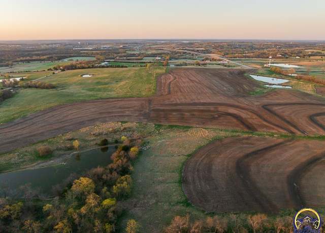 Property at 6800 Lakeview Rd, Lawrence, KS 66049