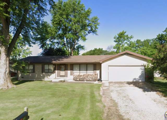 Property at 2115 Jefferson St, Grantville, KS 66429, 3 beds, 1 bath