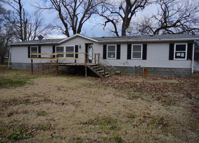 Property at 1845 Crawford Rd, Perry, KS 66073, 3 beds, 2 baths
