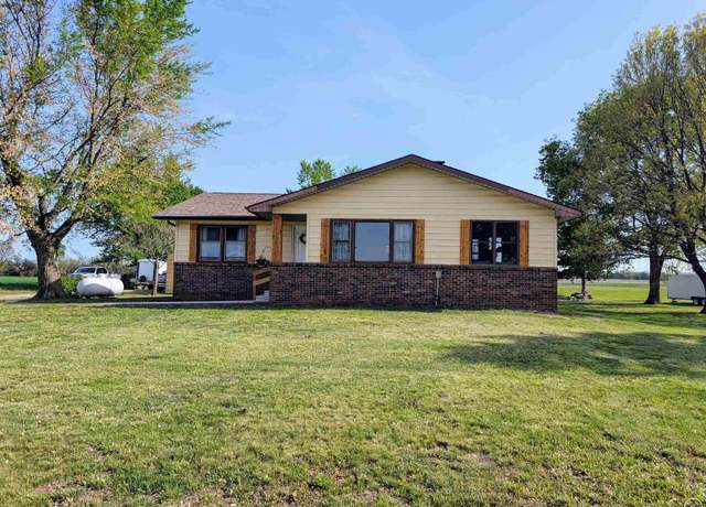 Property at 1227 13th St, Burlington, KS 66839, 4 beds, 1.5 baths
