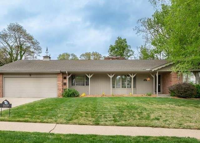 Property at 1650 SW Withdean Rd, Topeka, KS 66611, 3 beds, 3 baths