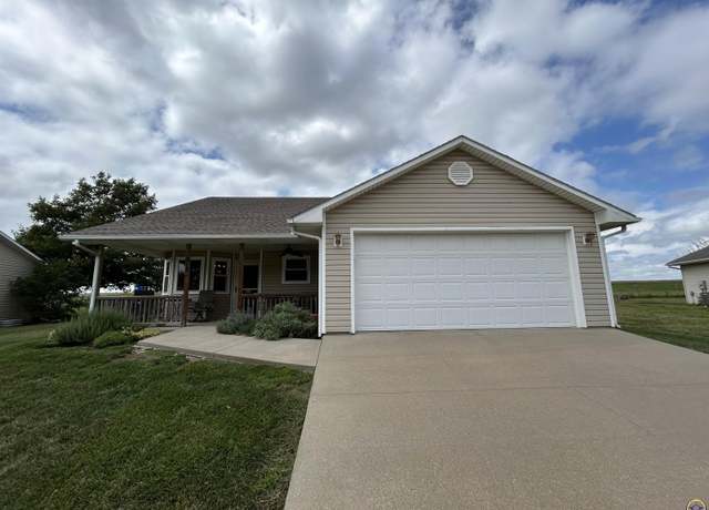 Property at 1913 Antler Rdg, Emporia, KS 66801, 2 beds, 1 bath