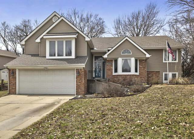 Property at 3521 SW Woodvalley Ter, Topeka, KS 66614, 5 beds, 3 baths