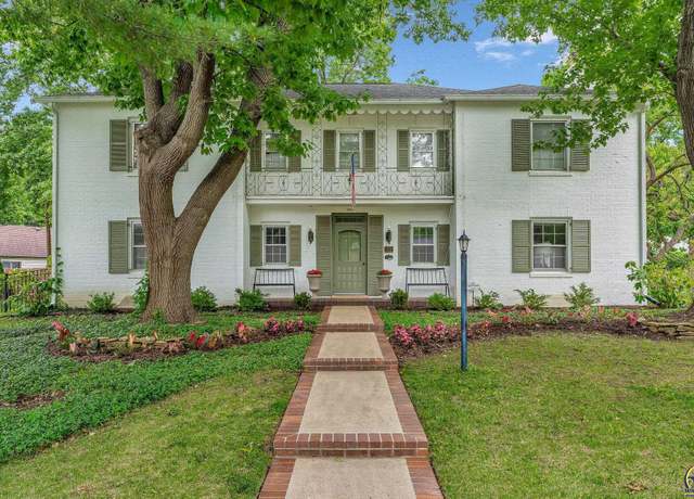 Property at 1320 SW Pembroke Ln, Topeka, KS 66604, 5 beds, 2.5 baths