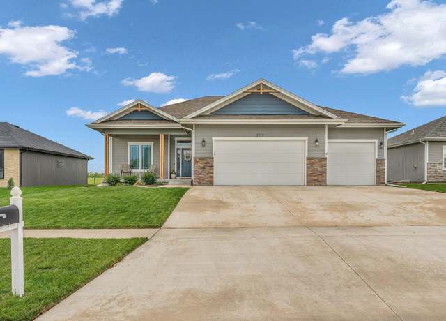 Property at 2917 SW Greenridge St, Topeka, KS 66614, 5 beds, 3 baths