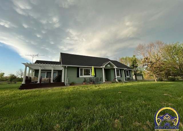Property at 2394 E Hwy 268, Vassar, KS 66543, 3 beds, 2 baths