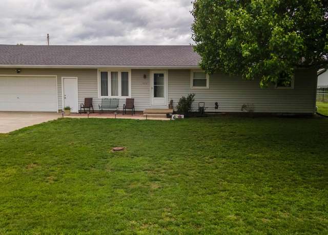 Property at 111 Jeffrey St, Olpe, KS 66865, 3 beds, 1.5 baths