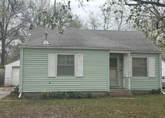 Property at 2232 SW Plass Ave, Topeka, KS 66611, 2 beds, 1 bath