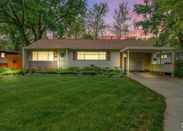 Property at 1517 SW 23rd St, Topeka, KS 66611, 3 beds, 1.5 baths